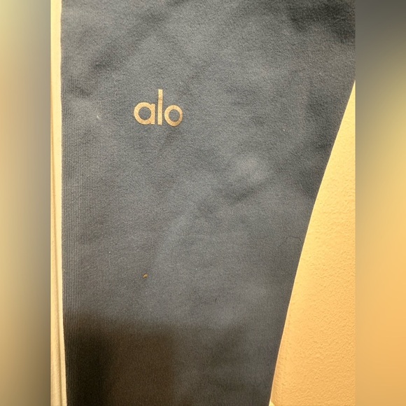 Alo High Waist Airbrush Light Blue Leggings - Picture 3 of 4